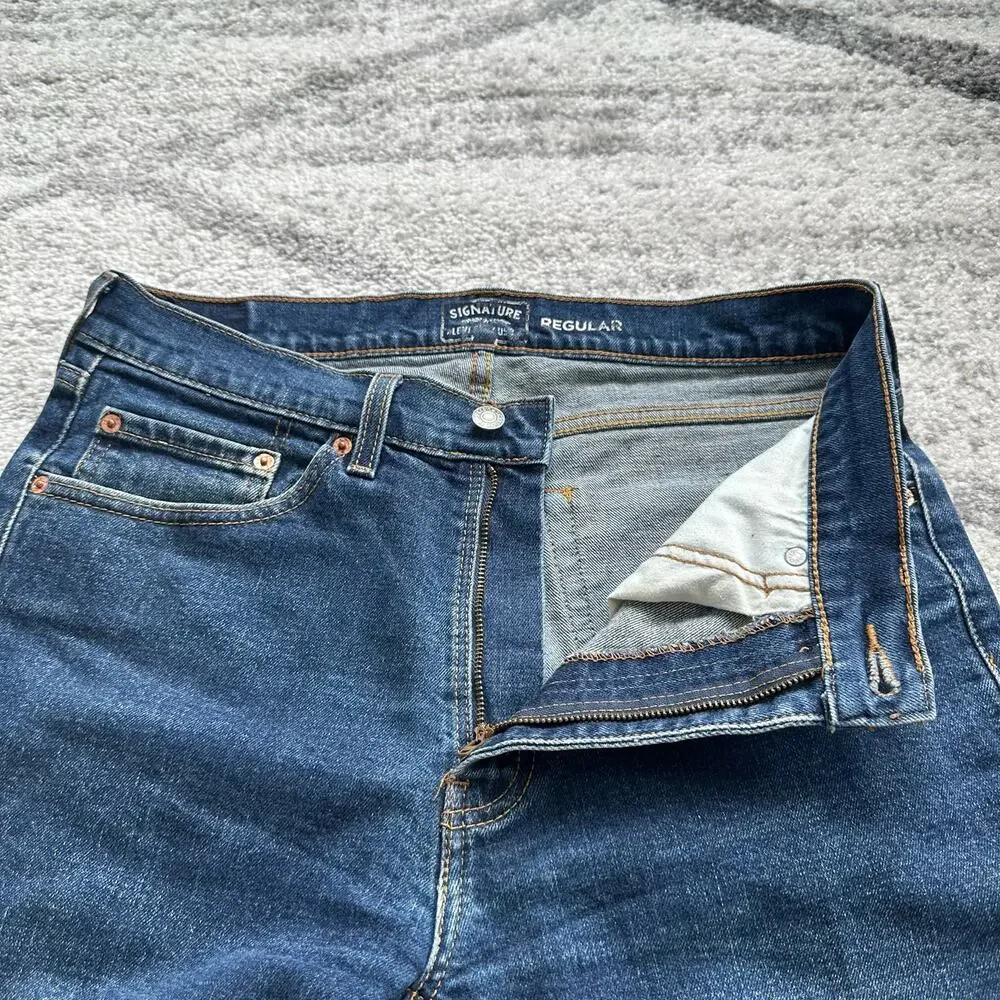 Levi's Signature Jeans 32 x 30 Medium Wash